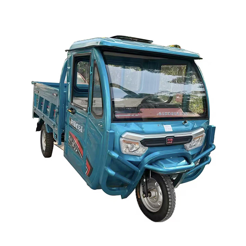 Green Semi-Covered Three-Wheel Cargo Tricycle